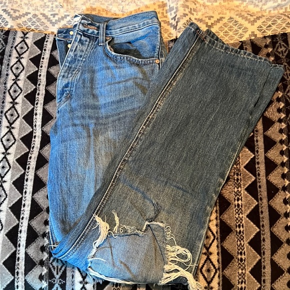 3/25 - Picture 1 of 3